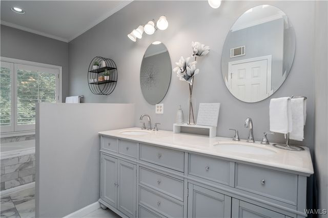 1520 HONEY LOCUST, Tuscaloosa, AL 35405