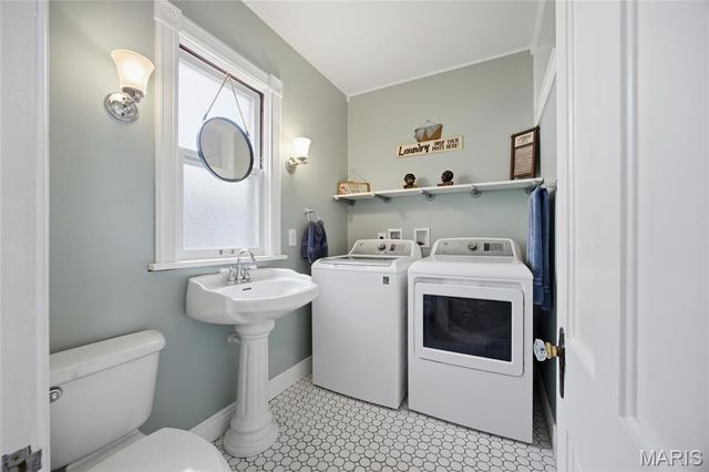 717 Clark Street, St Charles, MO 63301