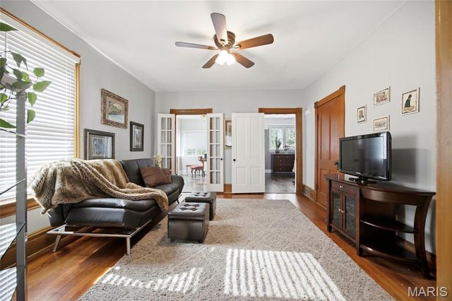 717 Clark Street, St Charles, MO 63301