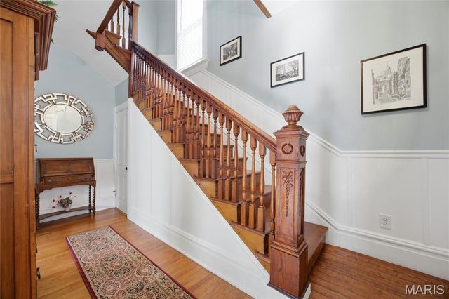 717 Clark Street, St Charles, MO 63301