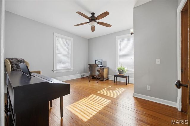 717 Clark Street, St Charles, MO 63301