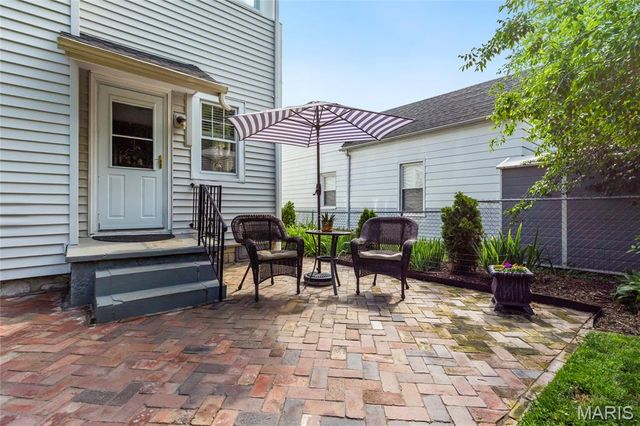 717 Clark Street, St Charles, MO 63301