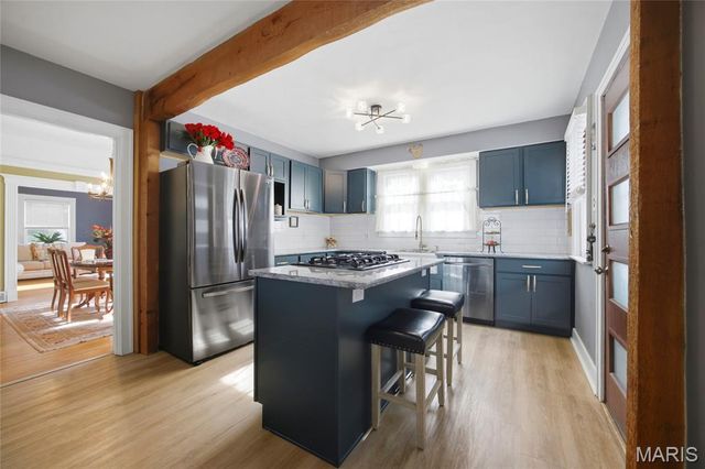 717 Clark Street, St Charles, MO 63301