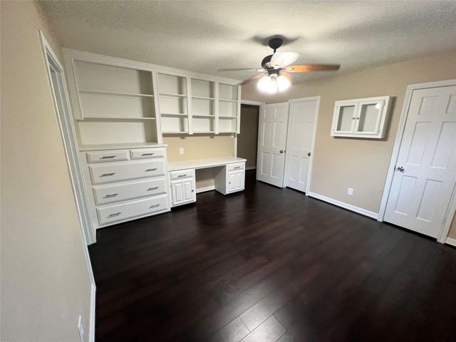 18240 Fenske Road, Cypress, TX 77433