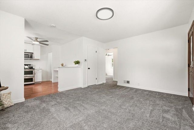3329 9TH Avenue, Council Bluffs, IA 51501