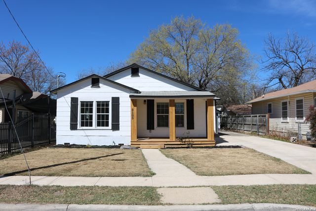 2105 Pasadena, San Antonio, TX 78201