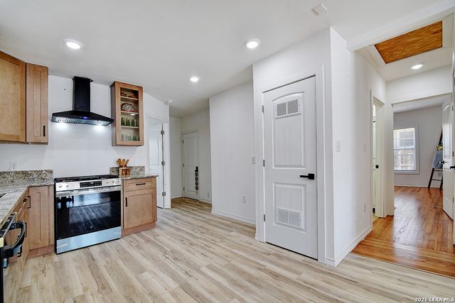 2105 Pasadena, San Antonio, TX 78201