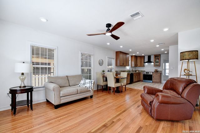 2105 Pasadena, San Antonio, TX 78201