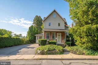 212 ELM TER #1, Narberth, PA 19072