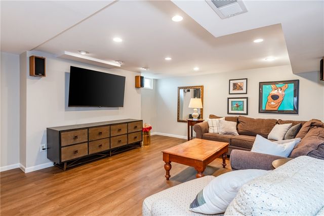 25 Aberdeen Avenue, Oakwood, OH 45419