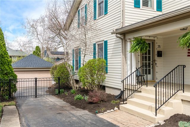 25 Aberdeen Avenue, Oakwood, OH 45419