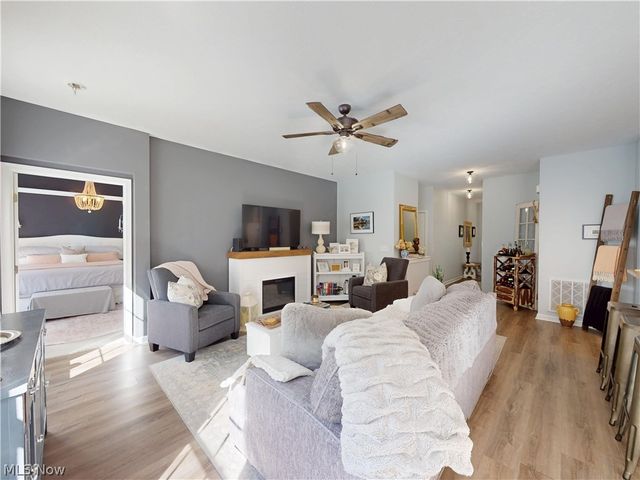 4406 Stoneledge Drive, Richmond Heights, OH 44143