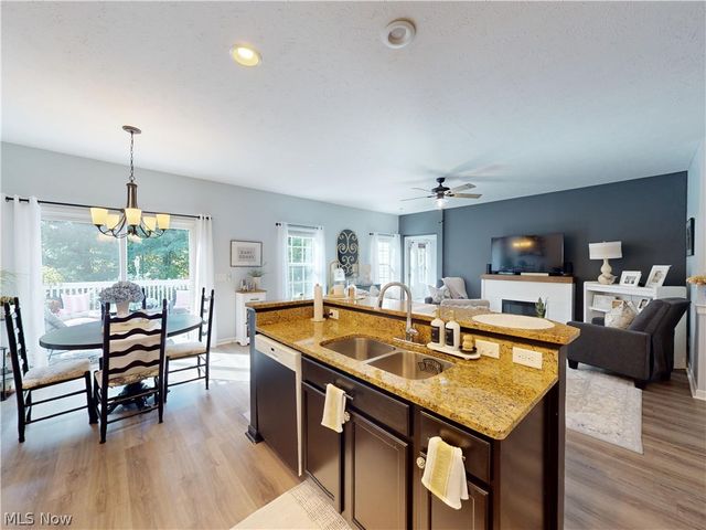 4406 Stoneledge Drive, Richmond Heights, OH 44143