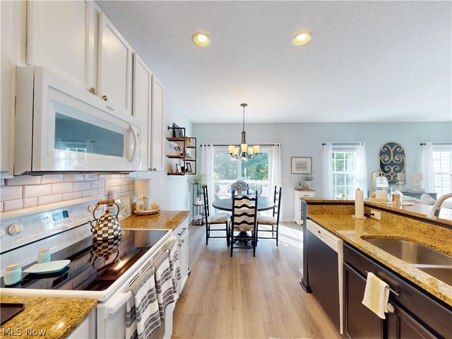 4406 Stoneledge Drive, Richmond Heights, OH 44143