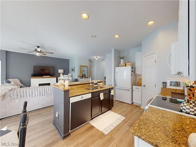 4406 Stoneledge Drive, Richmond Heights, OH 44143
