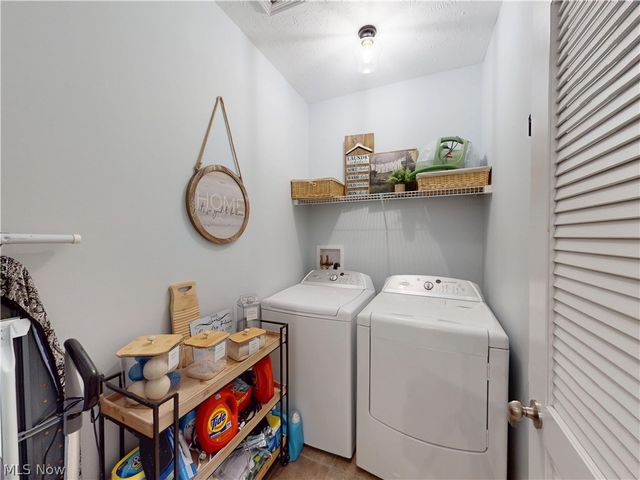 4406 Stoneledge Drive, Richmond Heights, OH 44143