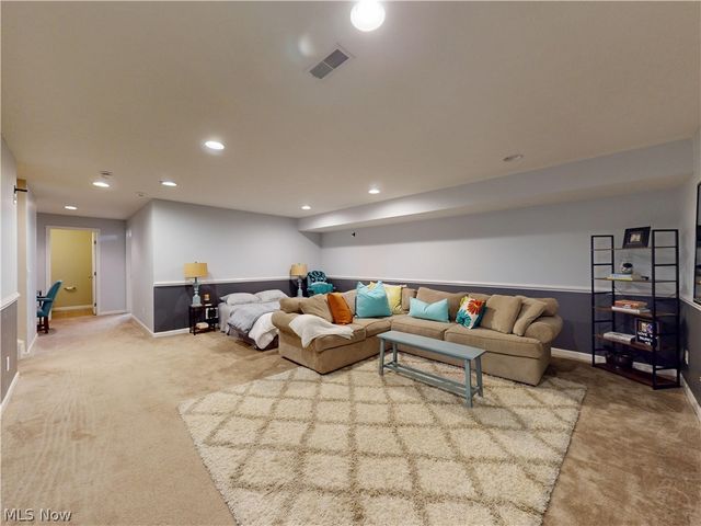 4406 Stoneledge Drive, Richmond Heights, OH 44143