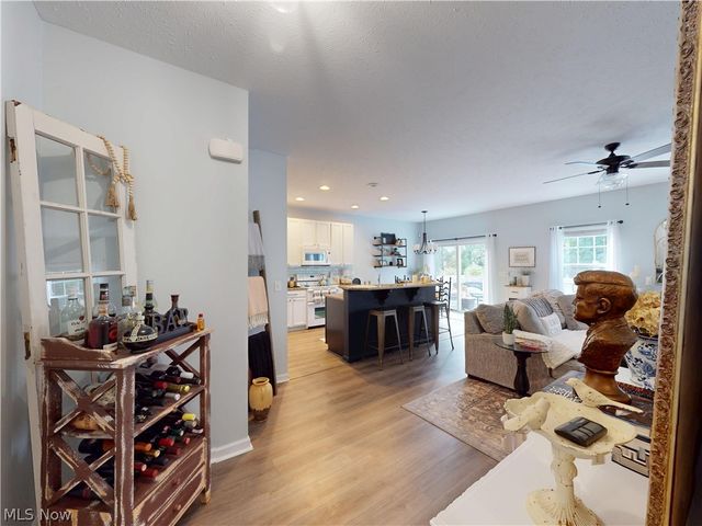 4406 Stoneledge Drive, Richmond Heights, OH 44143