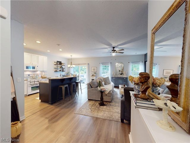 4406 Stoneledge Drive, Richmond Heights, OH 44143