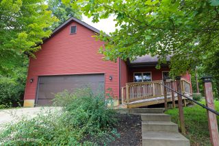 384 Schoolside Dr, Brandenburg, KY 40108