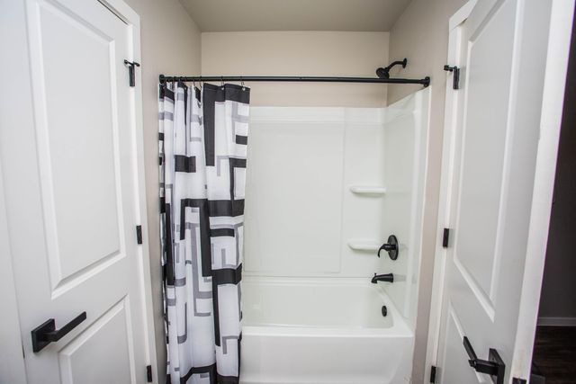 2124 N Jayton Avenue, Lubbock, TX 79403