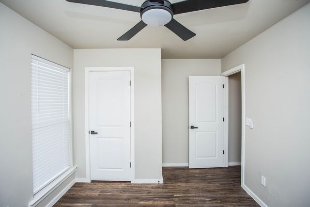 2124 N Jayton Avenue, Lubbock, TX 79403