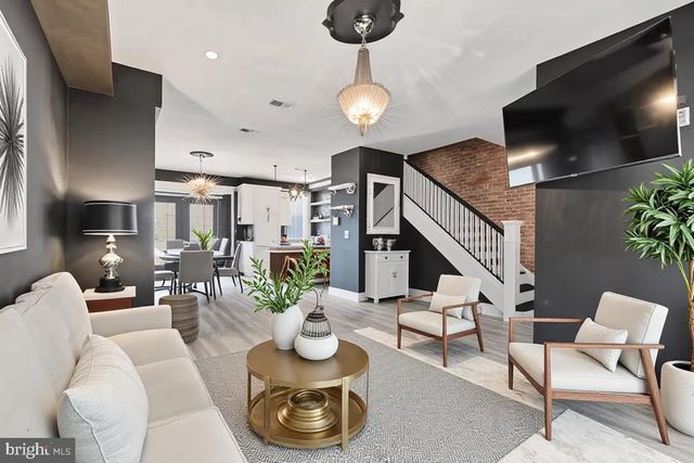 939 15TH ST SE, Washington, DC 20003