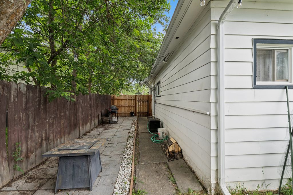 Image 16 of property listing at 30 Dakota Avenue, Whitefish, MT 59937
