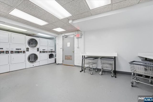 456 River Road D, Nutley, NJ 07110