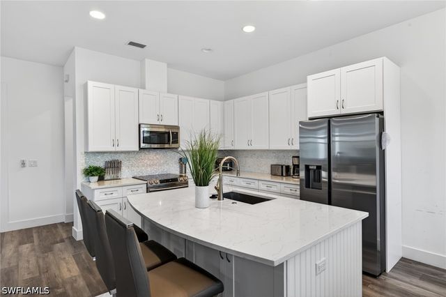7753 Victoria Cove CT, Fort Myers, FL 33908