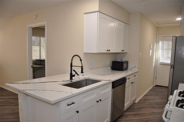 804 Osage DR A, Leander, TX 78641