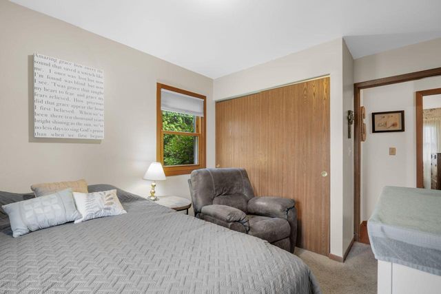 5553 S Swift AVENUE, Cudahy, WI 53110