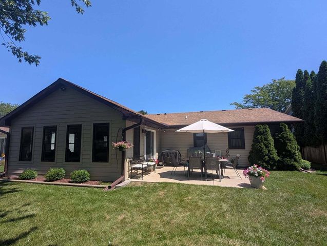 5553 S Swift AVENUE, Cudahy, WI 53110