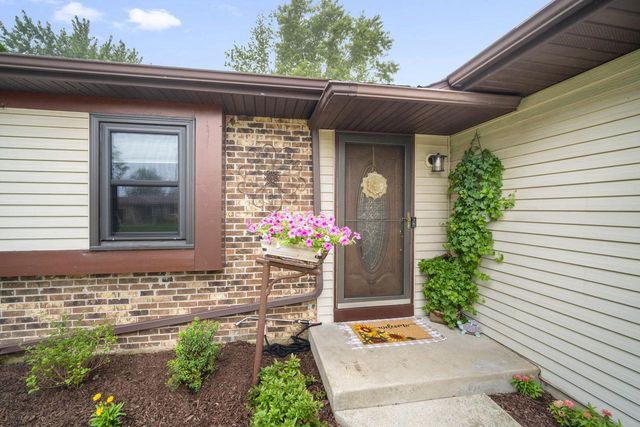 5553 S Swift AVENUE, Cudahy, WI 53110