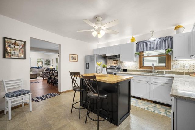 5553 S Swift AVENUE, Cudahy, WI 53110