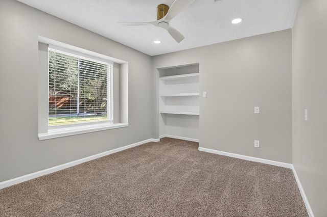 6522 Barrygate Drive, Spring, TX 77373