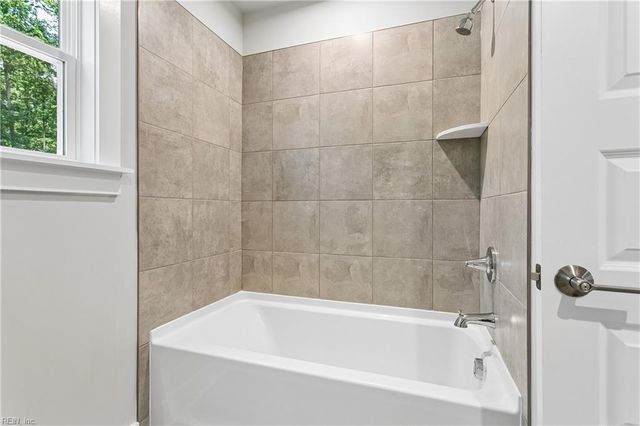 401 Heavens WAY, Yorktown, VA 23693