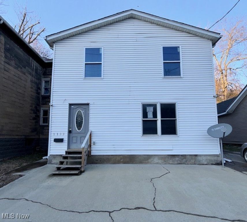 1135 Sharon Avenue, Zanesville, OH 43701