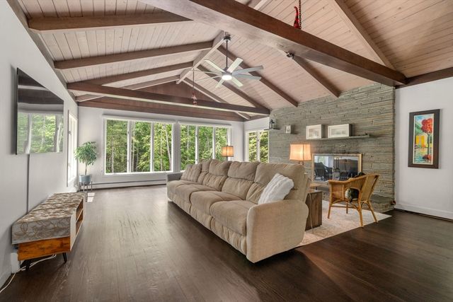 62 Mill St, Sherborn, MA 01770