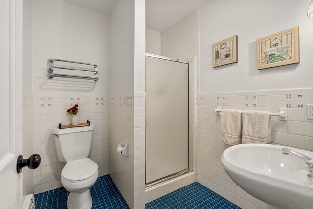 62 Mill St, Sherborn, MA 01770