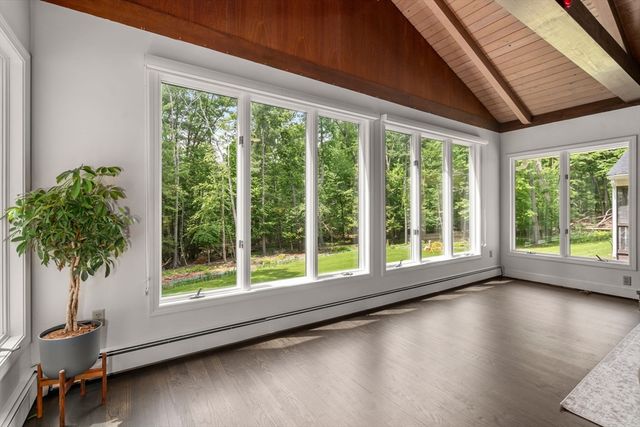 62 Mill St, Sherborn, MA 01770