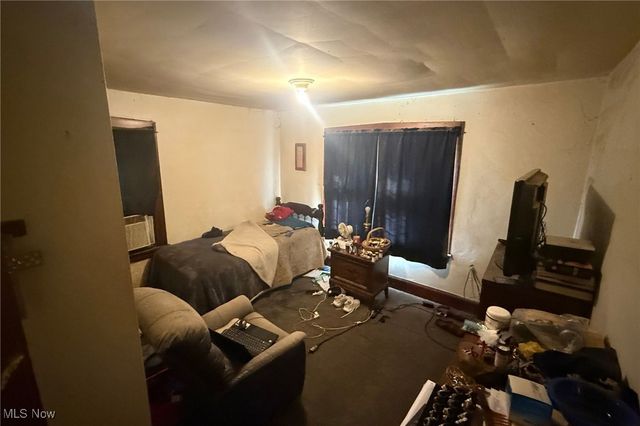 178 E Ravenwood Avenue, Youngstown, OH 44507