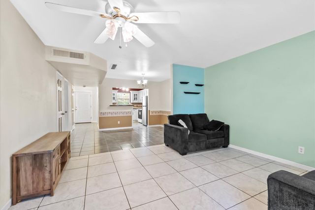 1025 Willow Oaks Circle, Pasadena, TX 77506