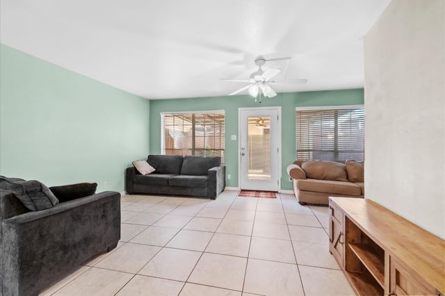 1025 Willow Oaks Circle, Pasadena, TX 77506