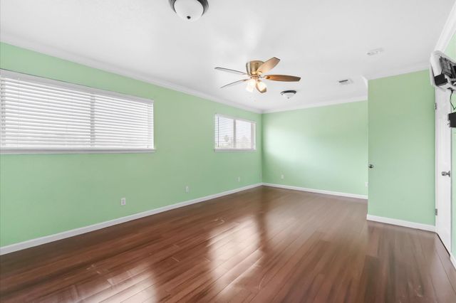 1025 Willow Oaks Circle, Pasadena, TX 77506