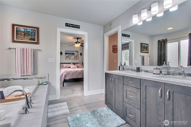 12130 92nd Avenue Ct E, Puyallup, WA 98373