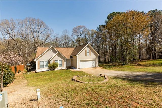4109 Evian Way, Gainesville, GA 30507