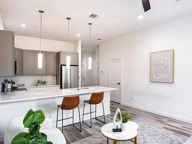 1028 17th Street, Plano, TX 75074