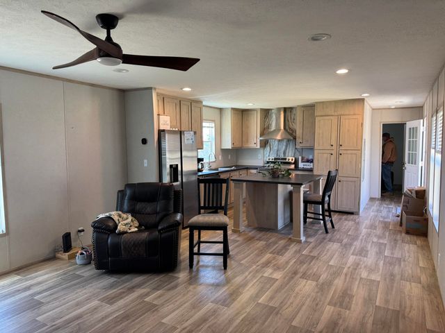 1710 Lamero-Cruise Road, East Bernstadt, KY 40729