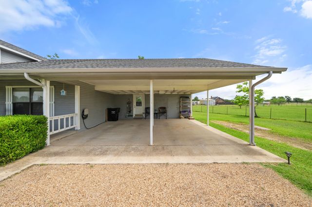 9885 Silver Creek Drive, Scurry, TX 75158